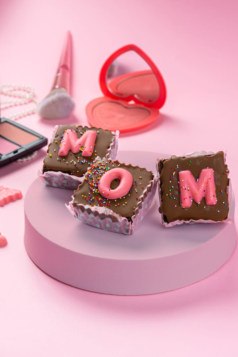 Mom- Box Of 3