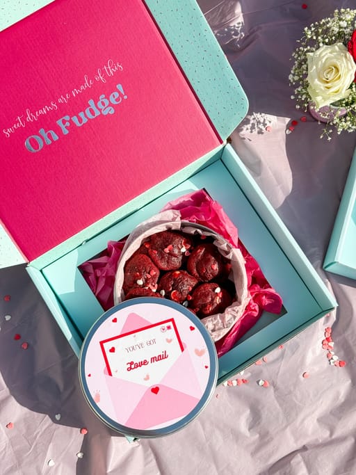 You’Ve Got Love Mail Cookie Tin