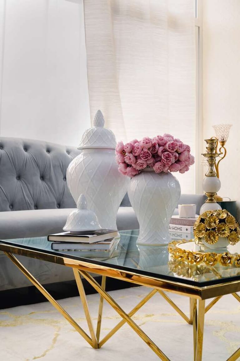 The Grace Ginger Jar — Handcrafted Porcelain Home Decor UAE