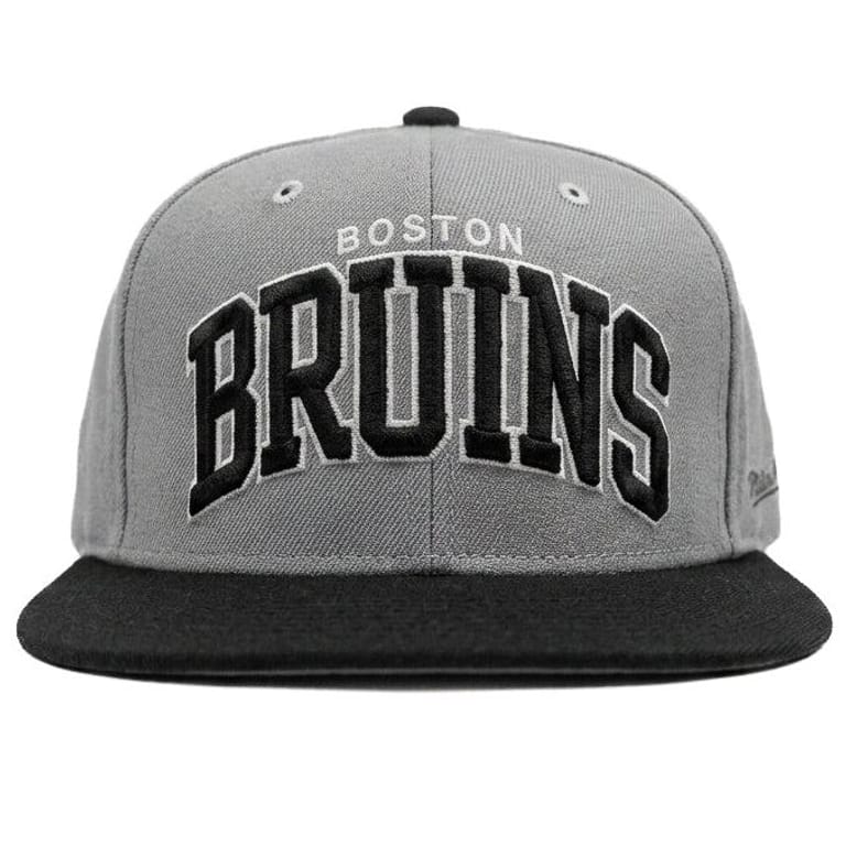 Oversized Boston Bruins Mitchell & Ness - Image 2