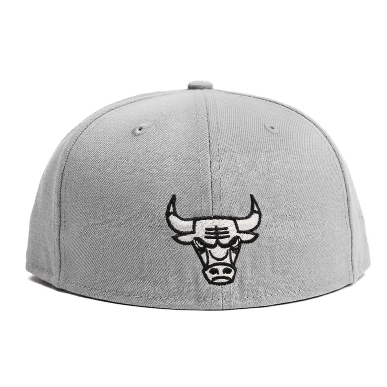Oversized Torronto Raptors Mitchell & Ness - Image 4