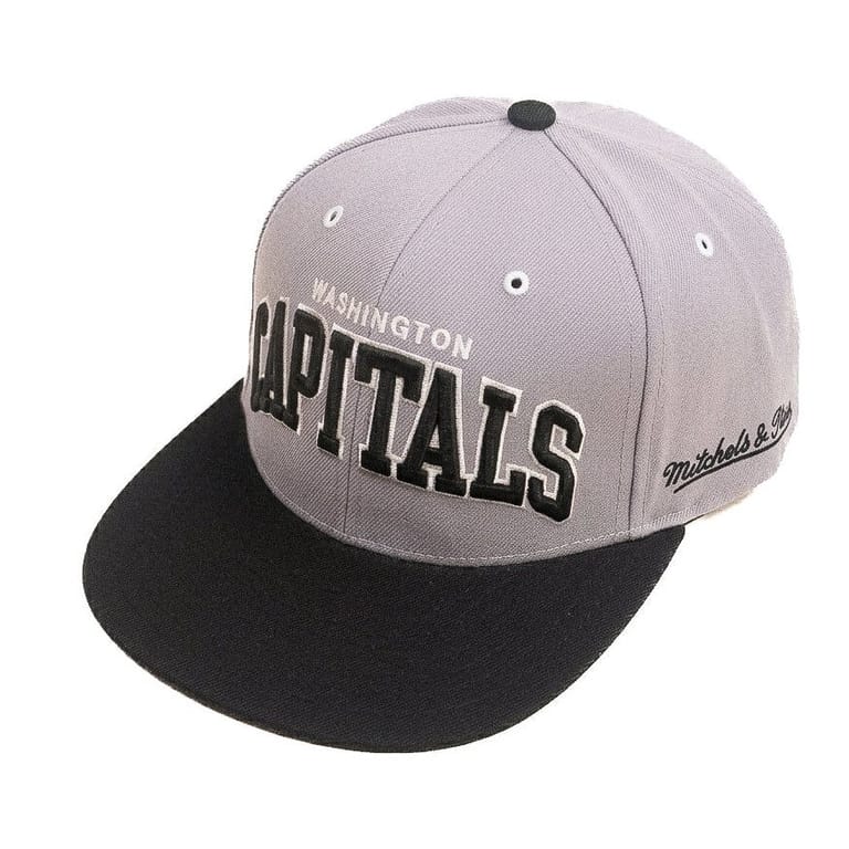 Oversized Washington Capitals - Image 4