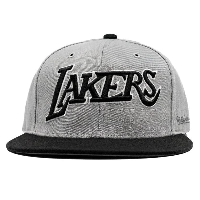 Oversized Los Angeles Lakers - Image 2