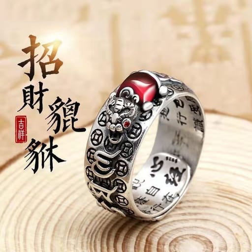 Vintage Garnet Pixiu Thai Silver Ring