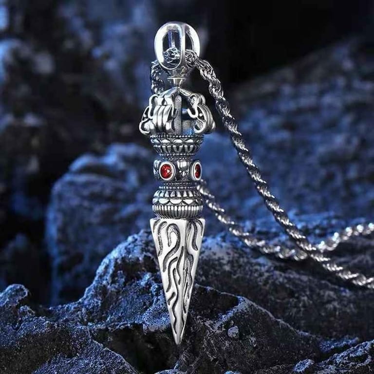 Retro Vajra Vintage Necklace with Gemstone - Image 2