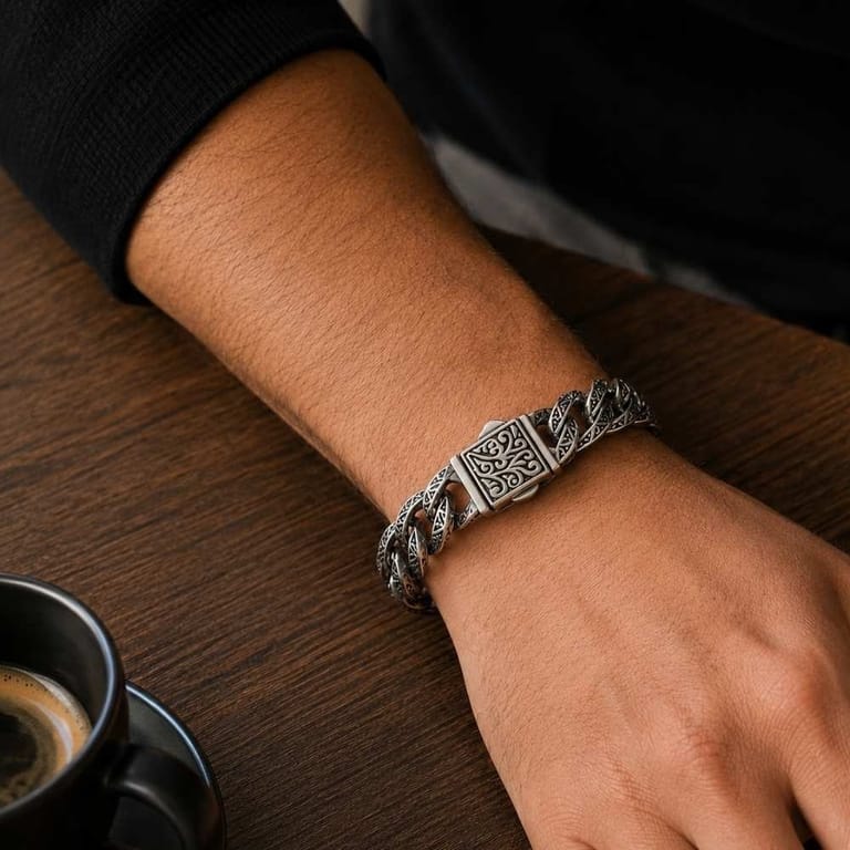 Engraved Cuban Link Bracelet for Men - Image 2