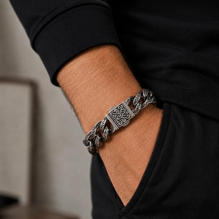 Engraved Cuban Link Bracelet for Men - Image 3