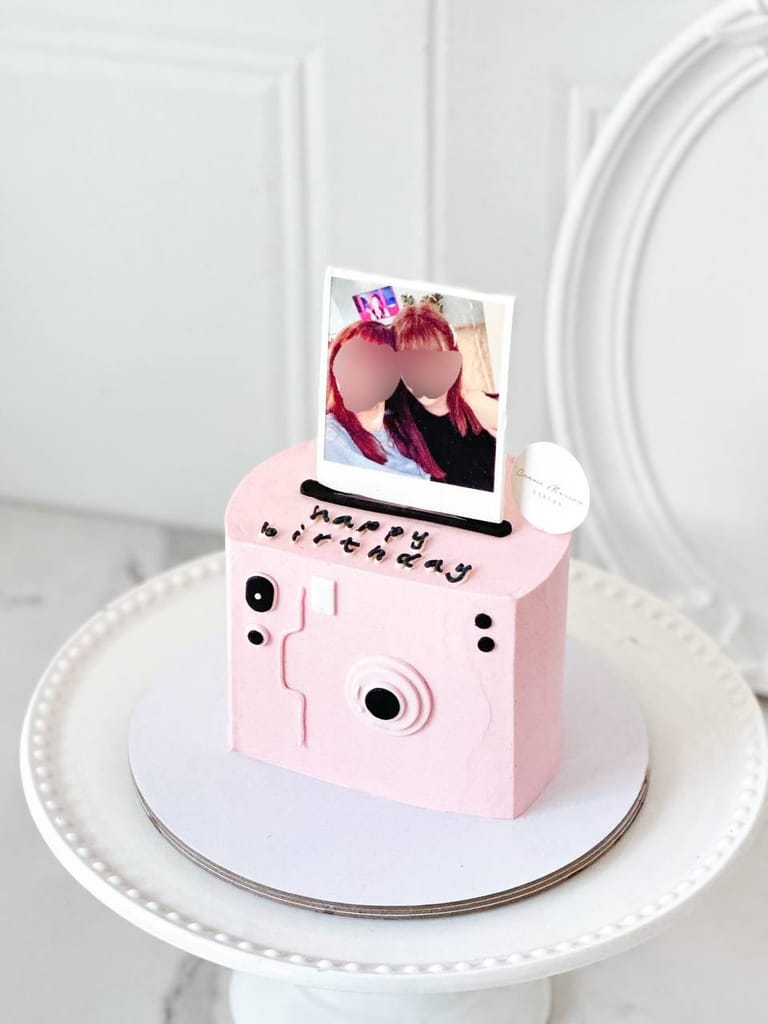 Polaroid Edible Image Cake - Image 2