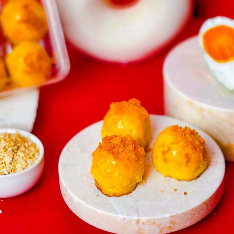 Cereal Salted Egg Pineapple Tart Truffles - Image 2
