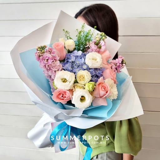 Hydrangea Bouquet 607