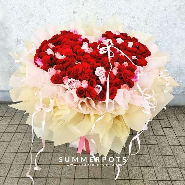 199 Roses Bouquet 521