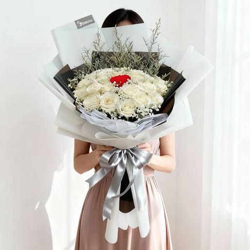 One Of A Kind Lover - White Roses Bouquet - FA22806