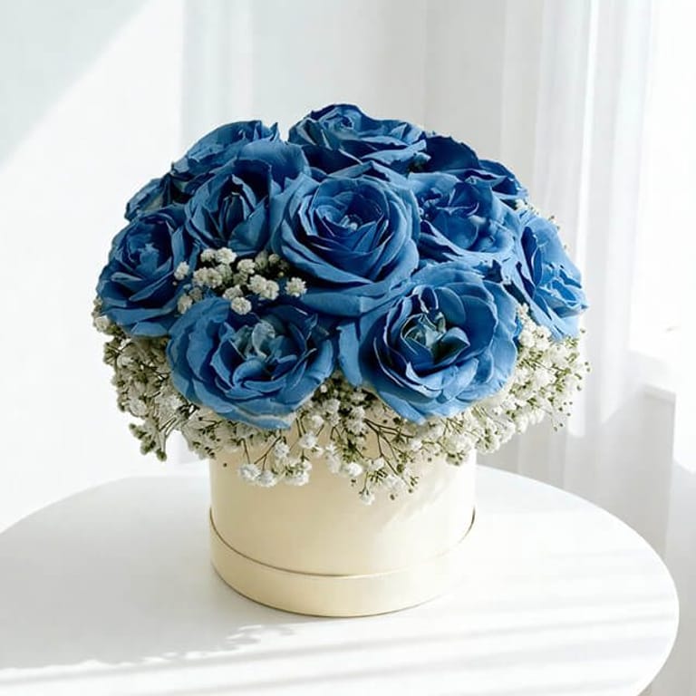 15 Blue Rose in a round bloom box with love - FA23933