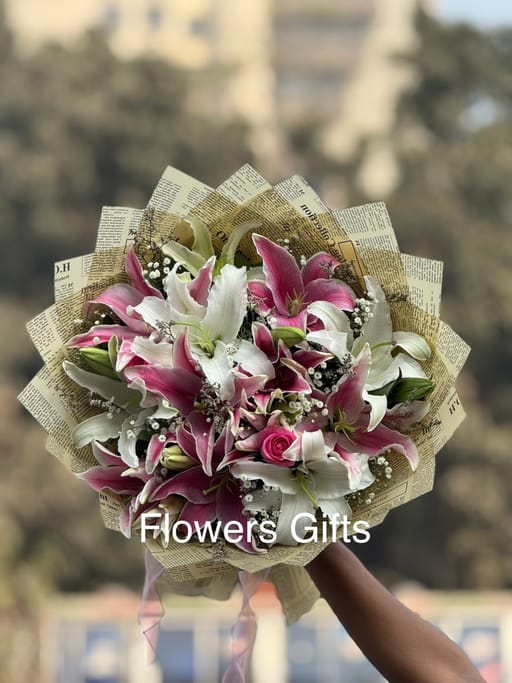 Made You Smile Lily Bouquet
