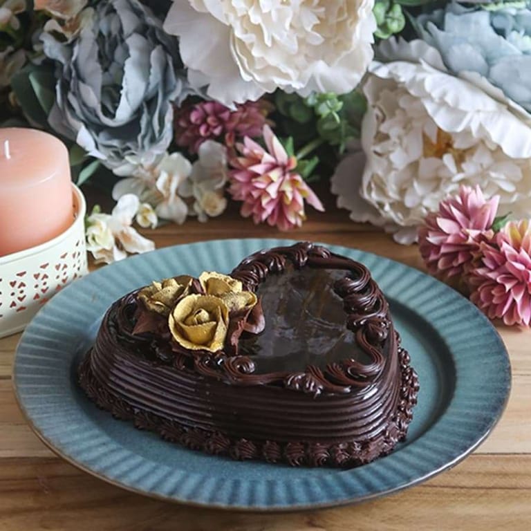 Heart Shape Dutch Truffle Cake (Eggless) - Image 1