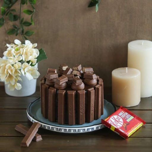 Chocolate Kitkat Overload Cake 1KG (Eggless)