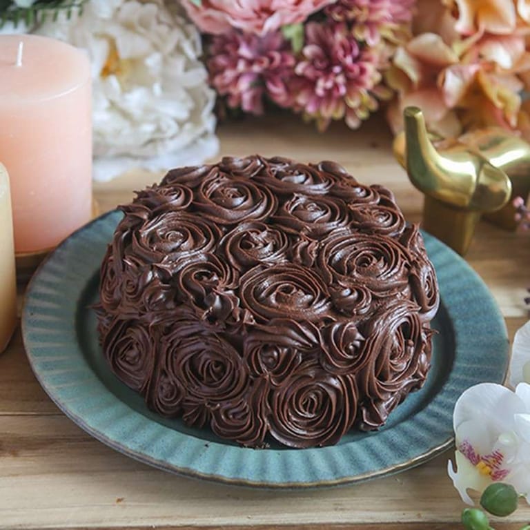 Royal Chocolate Mousse Cake (Eggless) - Image 1
