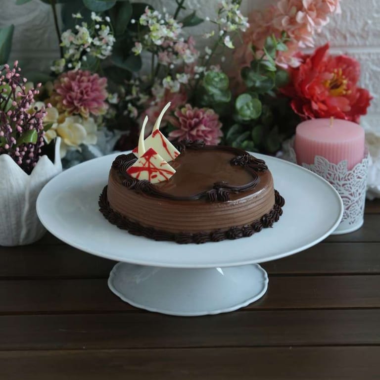 Chocolate Almond Hazelnut (Eggless) - Image 1
