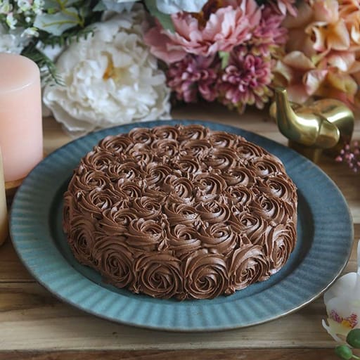 Chocolate Dutch Truffle Swirl Cake (Eggless)