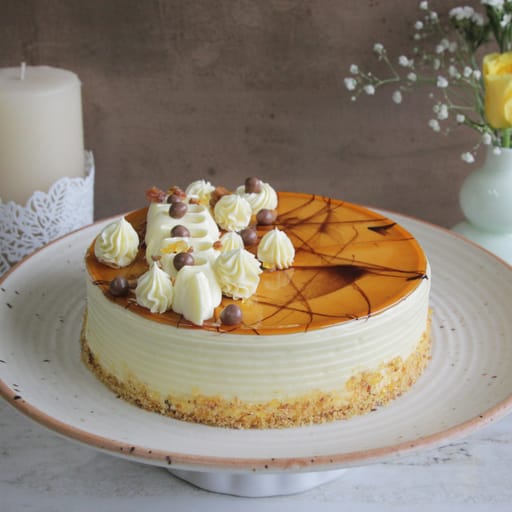 Butterscotch with French Buttercream Cake (Eggless)
