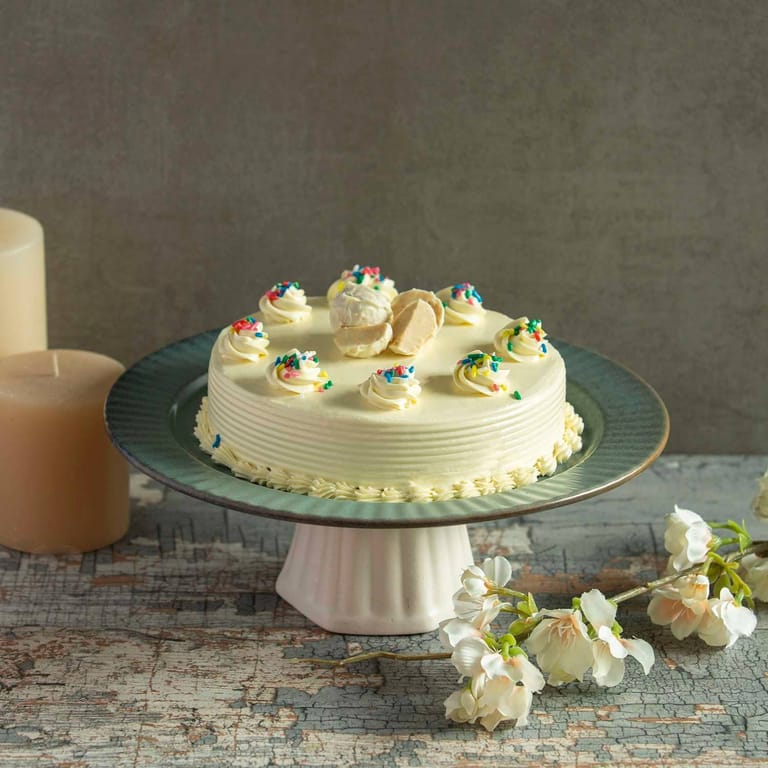 Vanilla Butter Cream Cake (Eggless) - Image 1