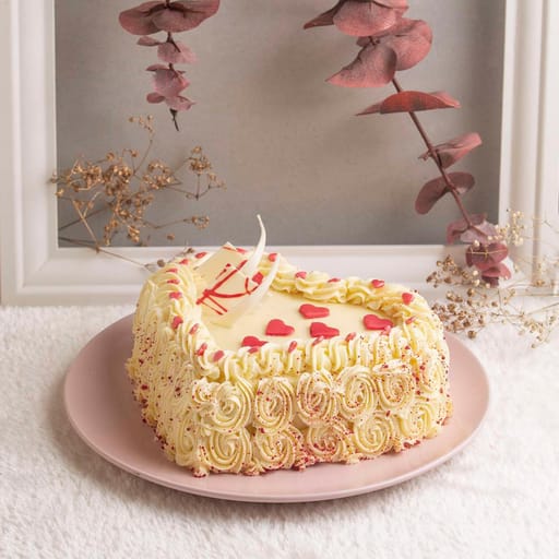 Red Velvet Heart Shape Cake (Eggless)