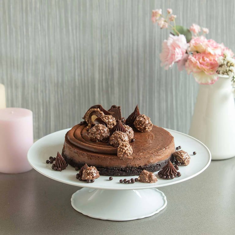 Baked Chocolate Ferrero Cheese Cake 1kg (Eggless) - Image 1