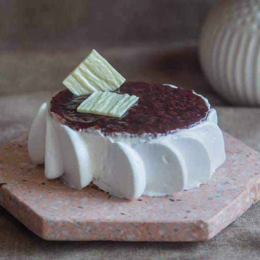 Blueberry Feta Cheese Cake (Eggless) 300gms