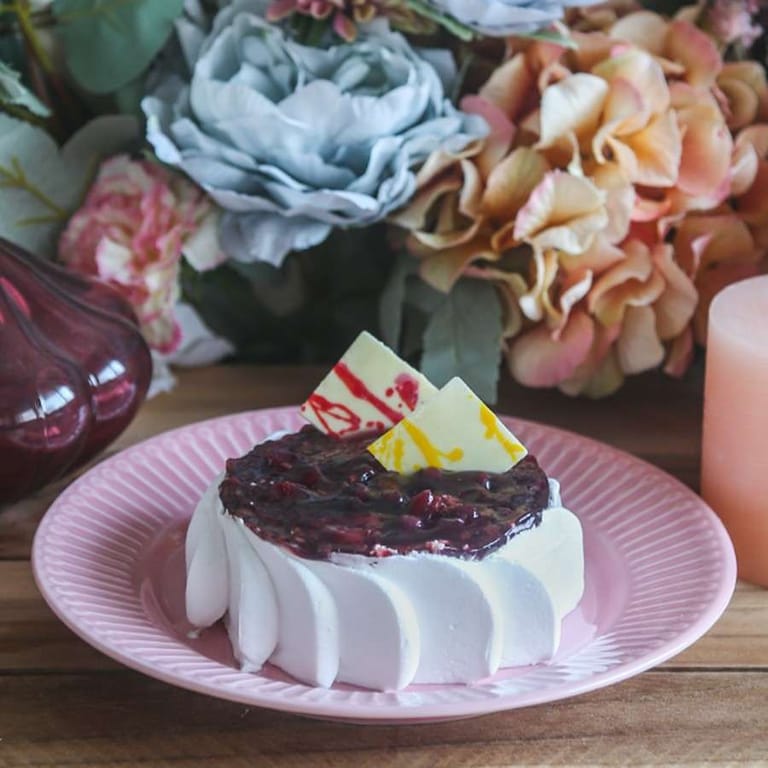 Blueberry Cheese Cake (Eggless) - Image 1