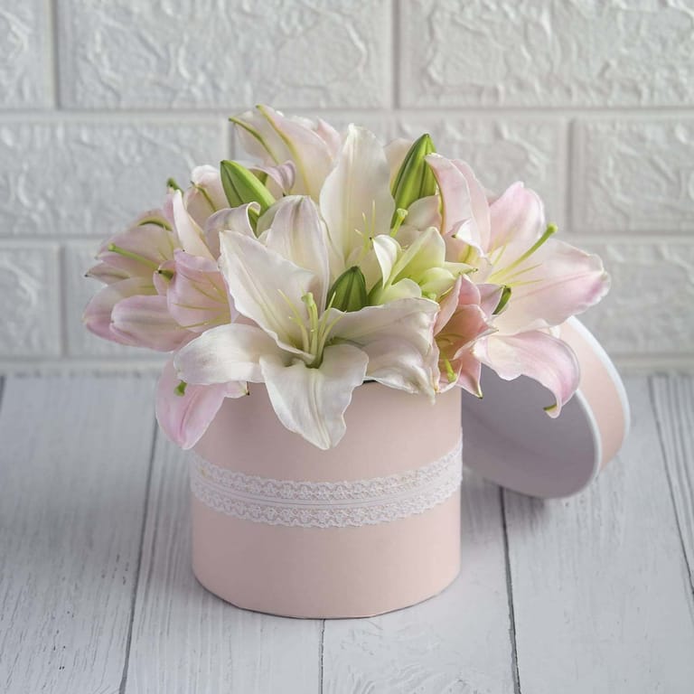 Smiley Lillies - Image 1