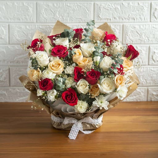Grandeur Blooms