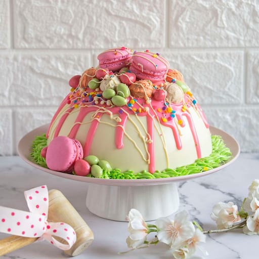 White Chocolate Dome Pinata With Red Velvet Hammer Cake (Eggless)
