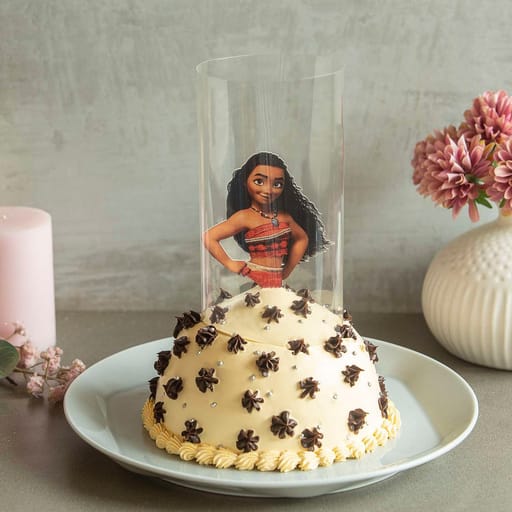 Moanna In Green Dress Pull Me Up Cake (Eggless)