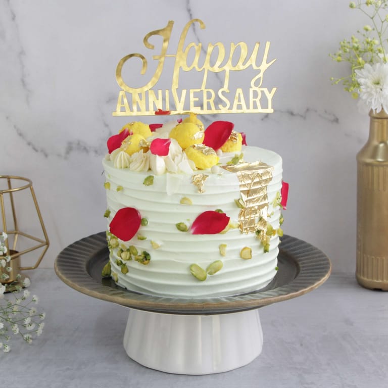 Rasmalai Cake With Gold Varakh 1kg (Eggless) - Image 1