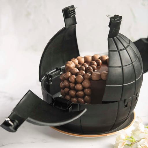 Nutties Overloaded Cake In A Bomb Shell (Eggless)