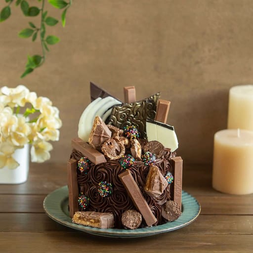 Chocolicious Overloaded Chocolate Cake (Eggless)