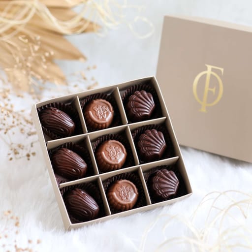 Box of 9 Assorted Pralines (Eggless)