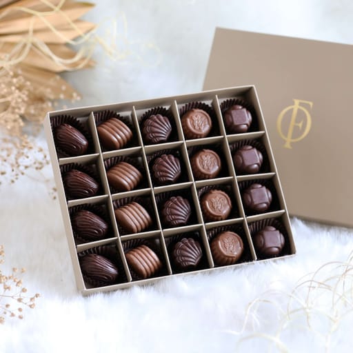 Box of 20 Assorted Pralines (Eggless)