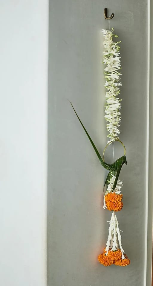 Tota & Tuberose Latkan
