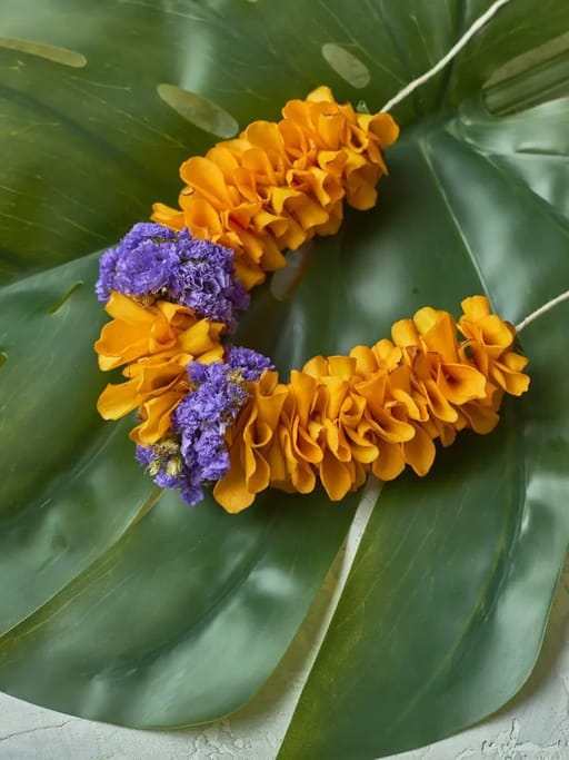 Golden Orchid Gajra