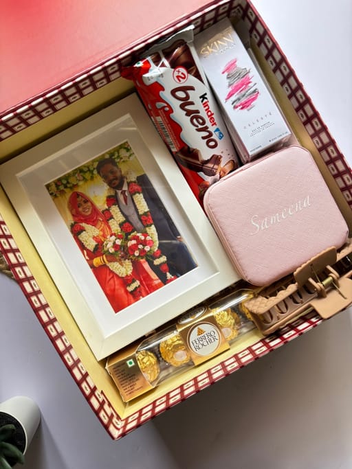 Anniversary Gift hamper