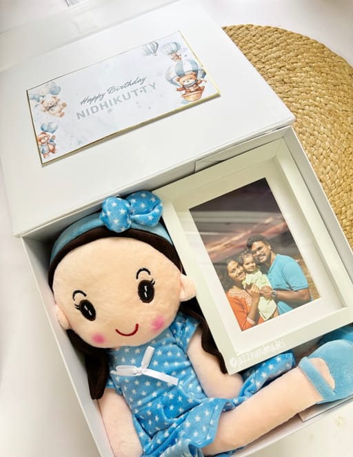 Baby hamper