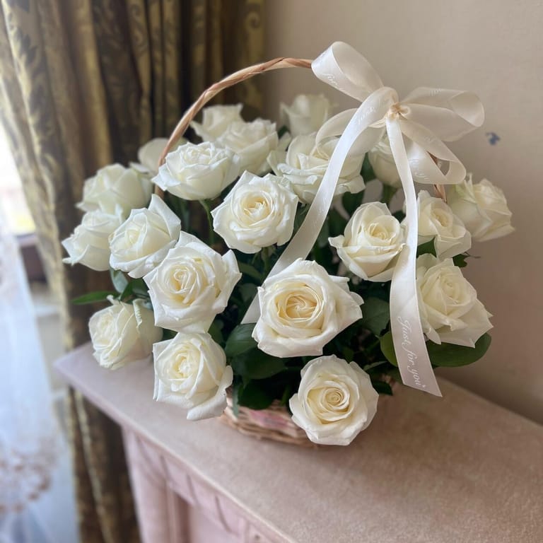 Flowers in the basket - Image 3
