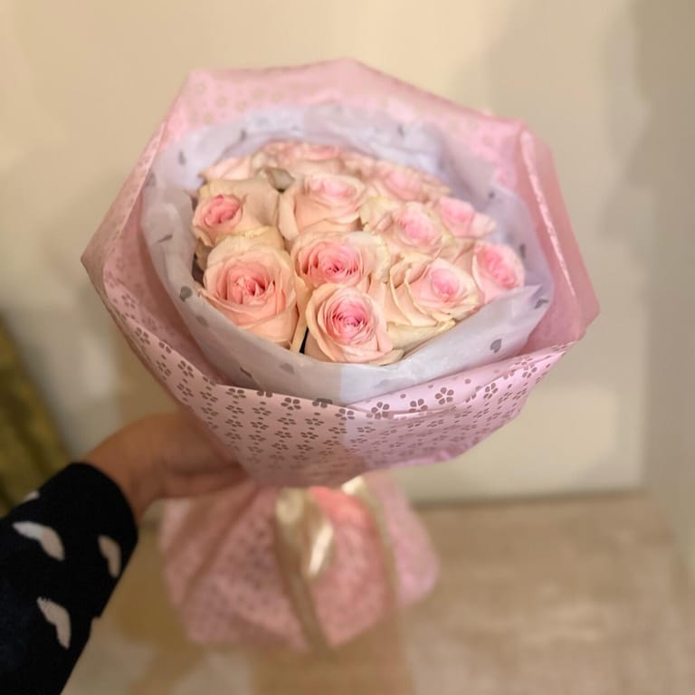 Gentle kiss 💞 - Image 1