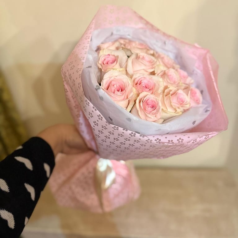 Gentle kiss 💞 - Image 2