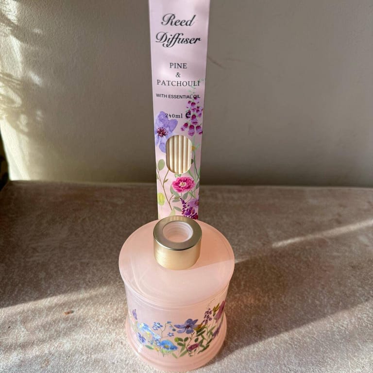 Elegance Botanique Reed Diffuser – 240ml - Image 1