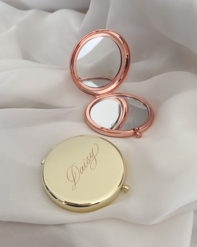 Personalized Compact Mirror