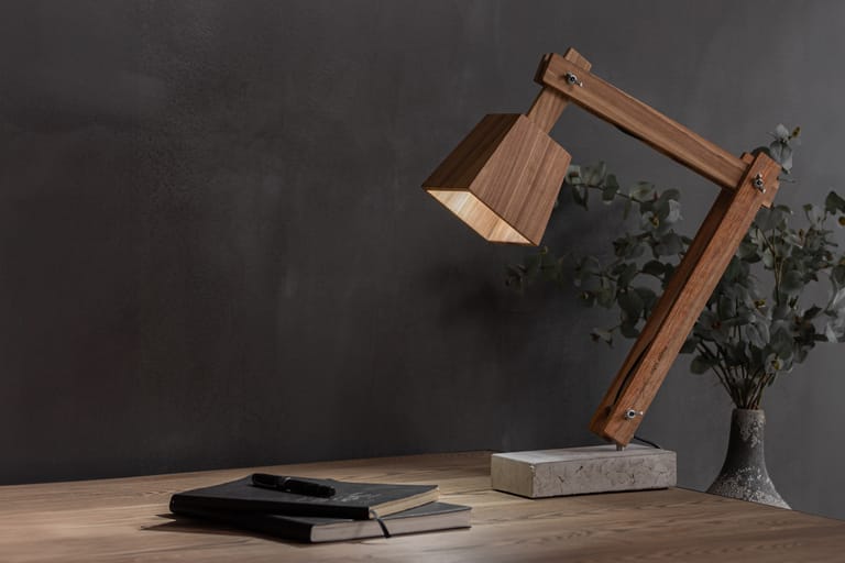 desk lamp