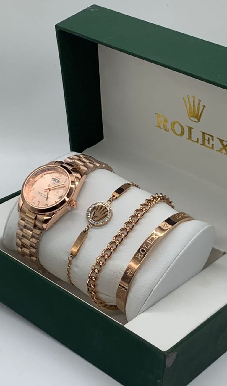  Luxury Watch & Bracelet Set