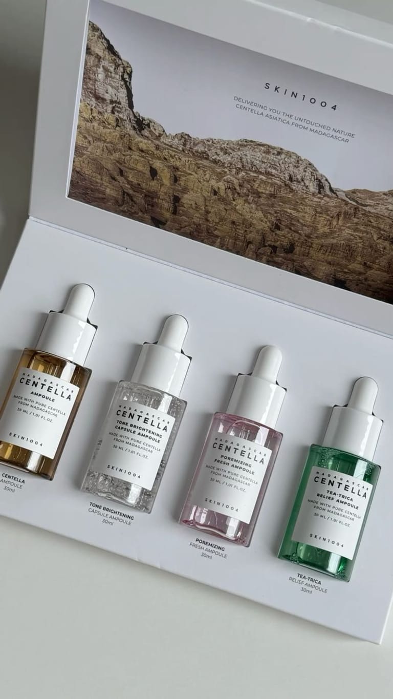  Mini Makeup or Skincare Set